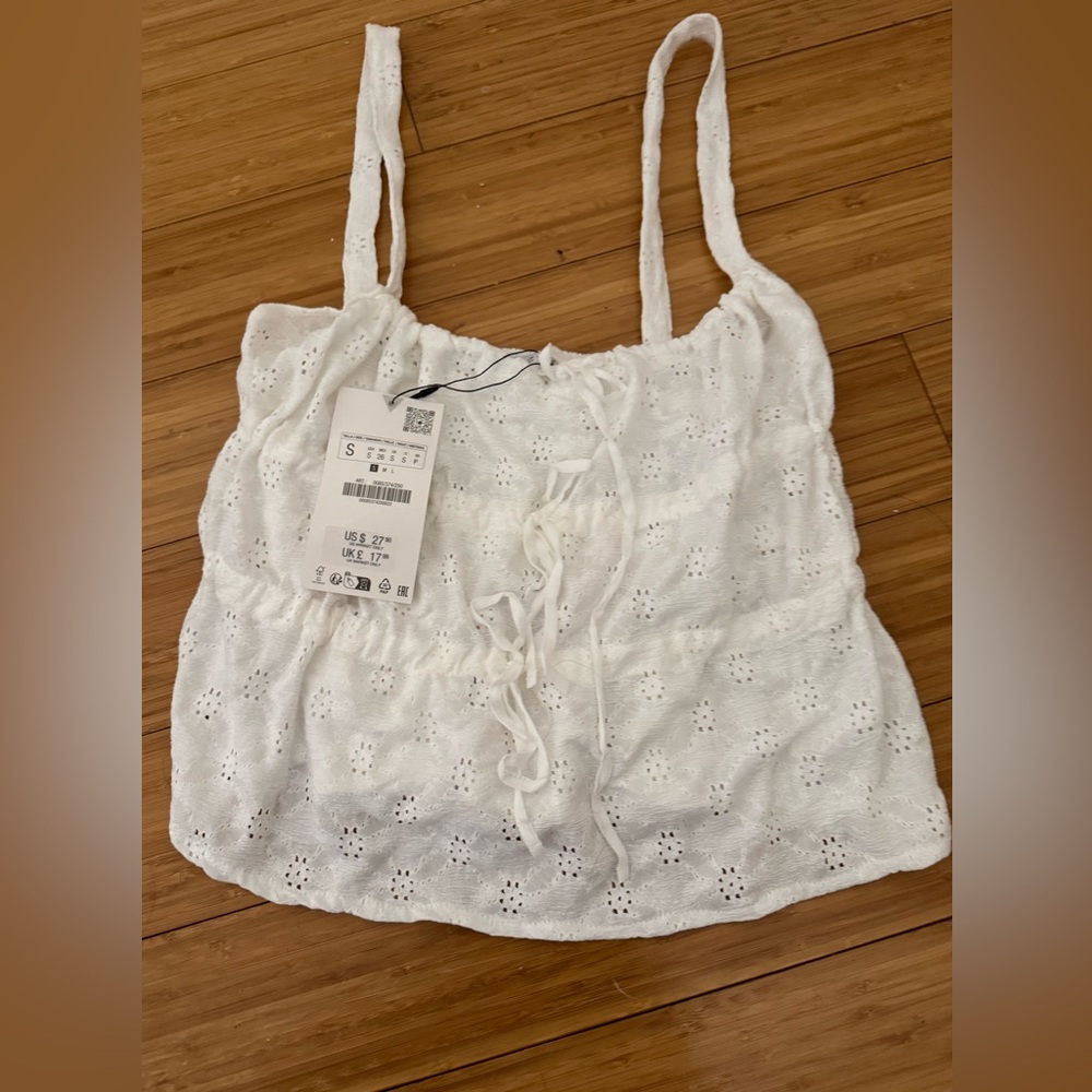 Eyelet tank top